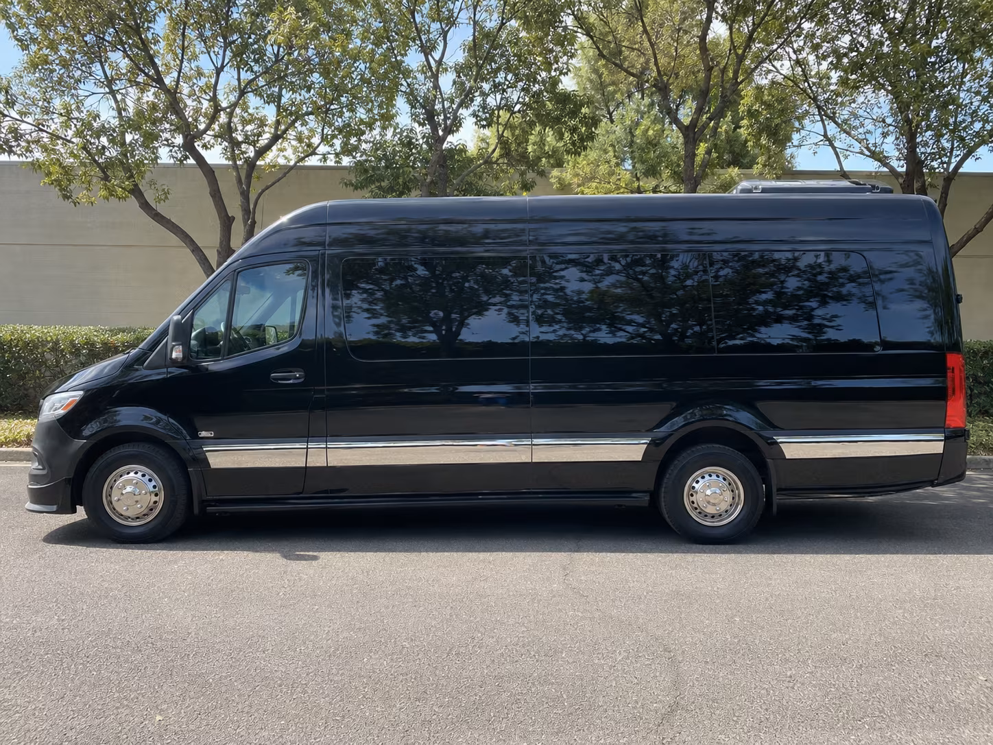 find the perfect transportation for your next wedding 5