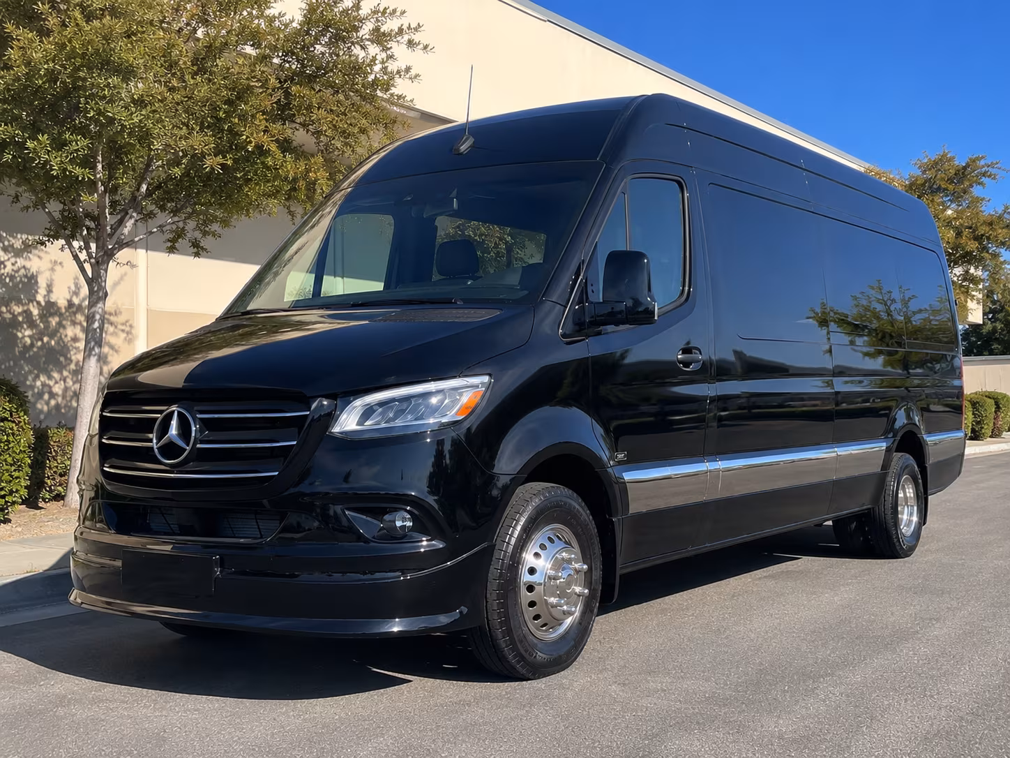 find the perfect transportation for your next wine tour 3